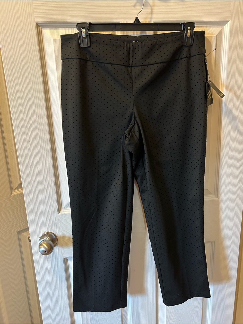 Dalia 14W Black Pants w/Black Polka Dots Straight Leg Pull On Stretchy Pants NWT